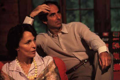 Philip Roth e Claire Bloom em sua casa de Connecticut, em 1983.